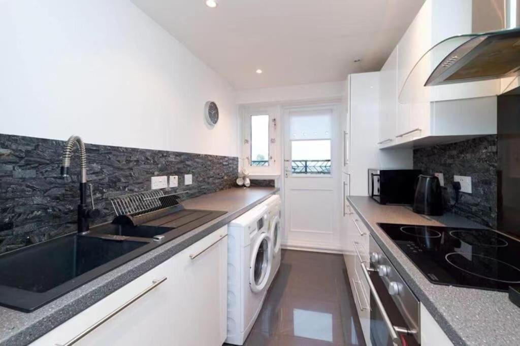 Light-Luxury Flat Apartment Glasgow Exterior photo